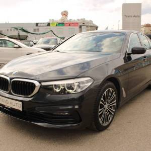 BMW serija 5 520d xDrive Sportline *LED, NAVIGACIJA, KAMERA*