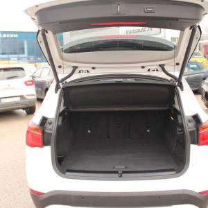 BMW X1 18d *LED, NAVIGACIJA*
