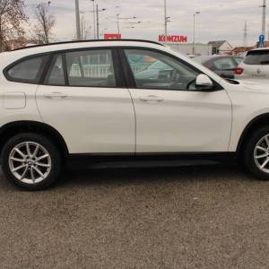 BMW X1 18d *LED, NAVIGACIJA*