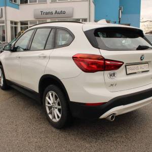 BMW X1 18d *LED, NAVIGACIJA*