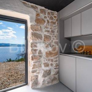 Brač, Murvica novouređen stan 34 m2, panoramski pogled na more