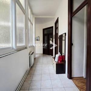 Brajda, 4-soban stan s dodatnom garsonijerom