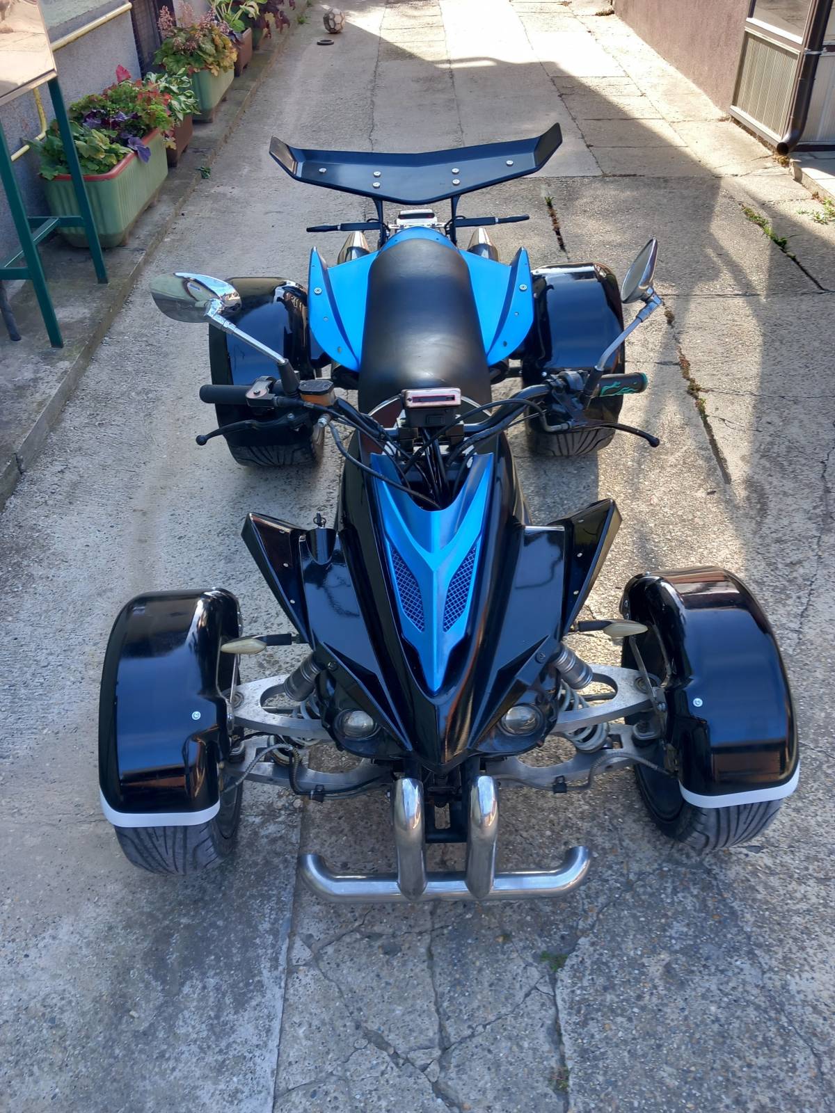 četverokotač spy racing