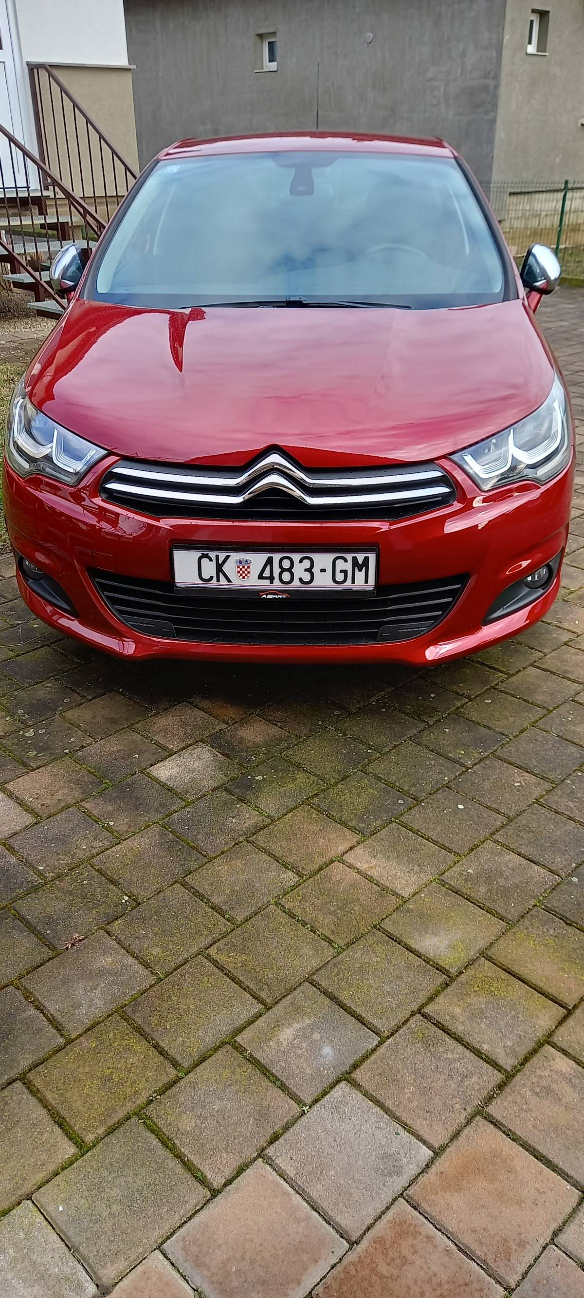 Citroen C4 Feel Edition BLUEHDI100 Exclusive paket opreme