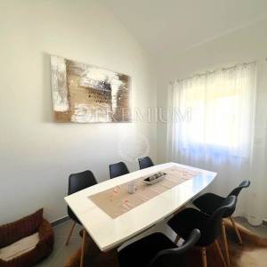 Čižići, apartman s okućnicom i pogledom na more!