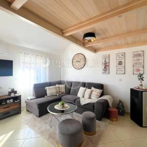 Čižići, apartman s okućnicom i pogledom na more!