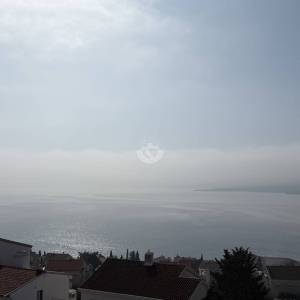 Crikvenica, 3-soban- dvoetažni stan  78 m2, pogled na More