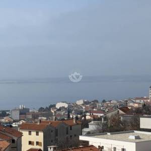 Crikvenica, 3-soban- dvoetažni stan  78 m2, pogled na More