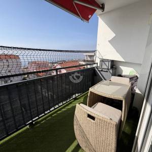 Crikvenica, 3-soban- dvoetažni stan  78 m2, pogled na More