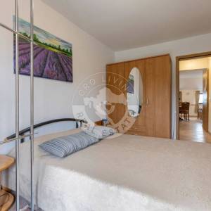 Crikvenica, Kuća 498 m2, tri Stana Apartmana jedan stan i dva poslovna prostora