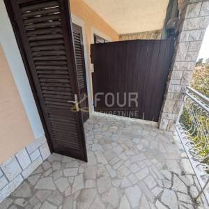 Crikvenica, samostojeća kuća sa 6 stanova