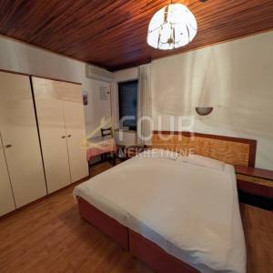 Crikvenica, samostojeća kuća sa 6 stanova