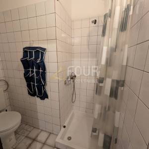 Crikvenica, samostojeća kuća sa 6 stanova