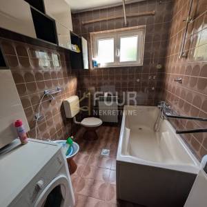 Crikvenica, samostojeća kuća sa 6 stanova