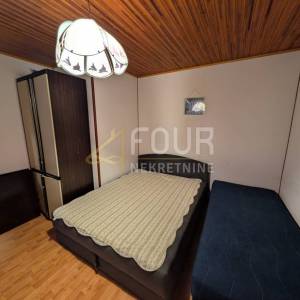 Crikvenica, samostojeća kuća sa 6 stanova