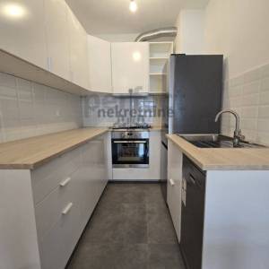 Donje Svetice - Lovinčićeva, 2-soban stan 55m2, V. kat, lift, parking 