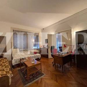 Donji grad, stan 106 m2 s terasom 50 m2 i dva balkona