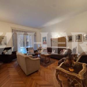 Donji grad, stan 106 m2 s terasom 50 m2 i dva balkona