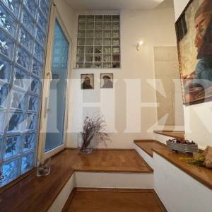 Donji grad, stan 106 m2 s terasom 50 m2 i dva balkona