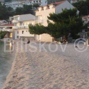 Dugi Rat, Jesenice, prodaja stan 80 m2 + terasa 24 m2