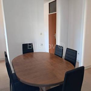 Dugoročan najam 3 sobe studenti Mertojak Split