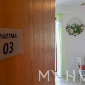 Dva apartmana na prvom katu u Jelsi