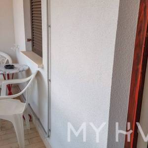 Dva apartmana na prvom katu u Jelsi