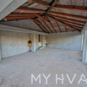 Dva apartmana na prvom katu u Jelsi