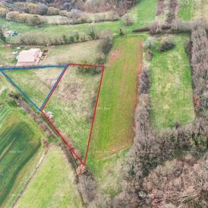 Dvije parcele sa dvije građevinske dozvole!