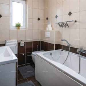 Dvojna kuća sa bazenom, Umag, okolica, Istra (A)