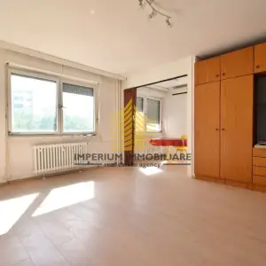 Dvosoban stan 64 m² u Prečkom – renoviran, svetao, odlična lokacija