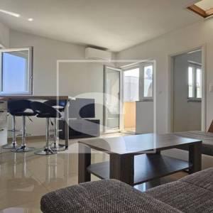 Dvosoban stan s galerijom