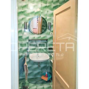 Dvosoban stan u centru s pogledom na more i grad

