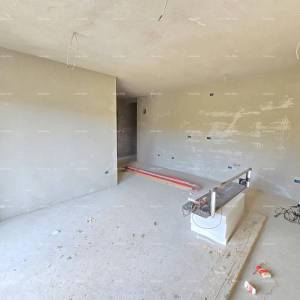 Dvosoban stan u prizemlju s vrtom