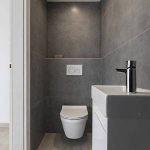 Dvosobni stan u prizemlju novogradnje (mogućnost 3 sobe i bazena)