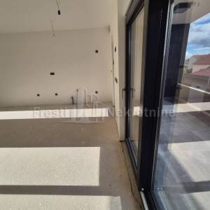  "EURO-HORTUS" S-4 _ 3SOBAN STAN 115m2 S KROVNOM TERASOM-PANORAMSKI POGLED, GPM 20m2