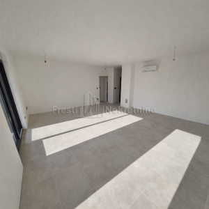  "EURO-HORTUS" S-4 _ 3SOBAN STAN 115m2 S KROVNOM TERASOM-PANORAMSKI POGLED, GPM 20m2