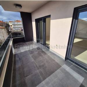  "EURO-HORTUS" S-4 _ 3SOBAN STAN 115m2 S KROVNOM TERASOM-PANORAMSKI POGLED, GPM 20m2