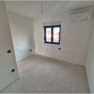  "EURO-HORTUS" S-4 _ 3SOBAN STAN 115m2 S KROVNOM TERASOM-PANORAMSKI POGLED, GPM 20m2