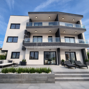 EURO -HORTUS, "S-7"- PENTHOUSE 100m2, PANORAMSKI POGL. - GPM 20 m2 - 2 WC/KUPAONA