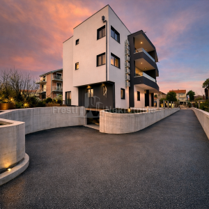 EURO -HORTUS, "S-7"- PENTHOUSE 100m2, PANORAMSKI POGL. - GPM 20 m2 - 2 WC/KUPAONA