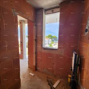 Fažana! Dvojna kuća s garažom u neposrednoj blizini mora i plaža!