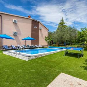 Fažana! Kuća s bazenom! Fantastićna lokacija.