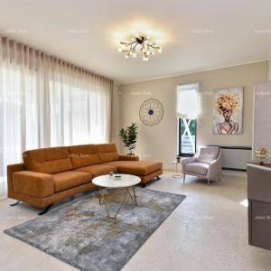 Fažana- Peroj- Prekrasna Vila sa bazenom s pogledom na more u blizini plaže