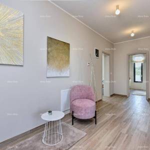 Fažana- Peroj- Prekrasna Vila sa bazenom s pogledom na more u blizini plaže