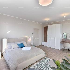 Fažana- Peroj- Prekrasna Vila sa bazenom s pogledom na more u blizini plaže