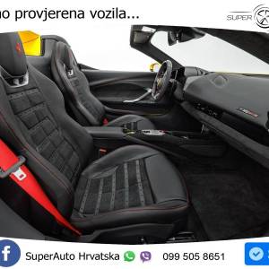 Ferrari 296 GTS 3.0 V6 PHEV Aut. 830 KS, ACC+LED+KAM+GR SJED+HEAD+VIRT