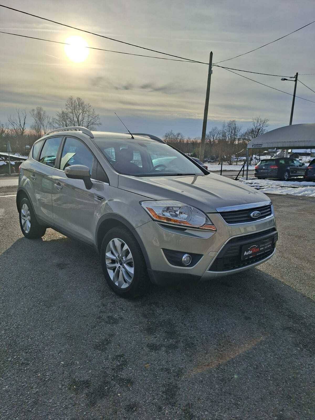 FORD KUGA 2.0 TDCI TITANIUM OPREMA