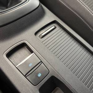 Ford Kuga TITANIUM 1.5 Ecoboost 5V - 3 godine jamstva