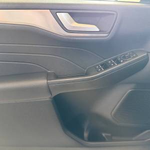 Ford Kuga TITANIUM 1.5 Ecoboost 5V - 3 godine jamstva